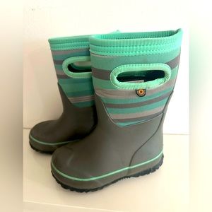 Bogs winter boots size8